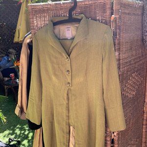 Ou Emperor Ou Rien Green Skirt Suit